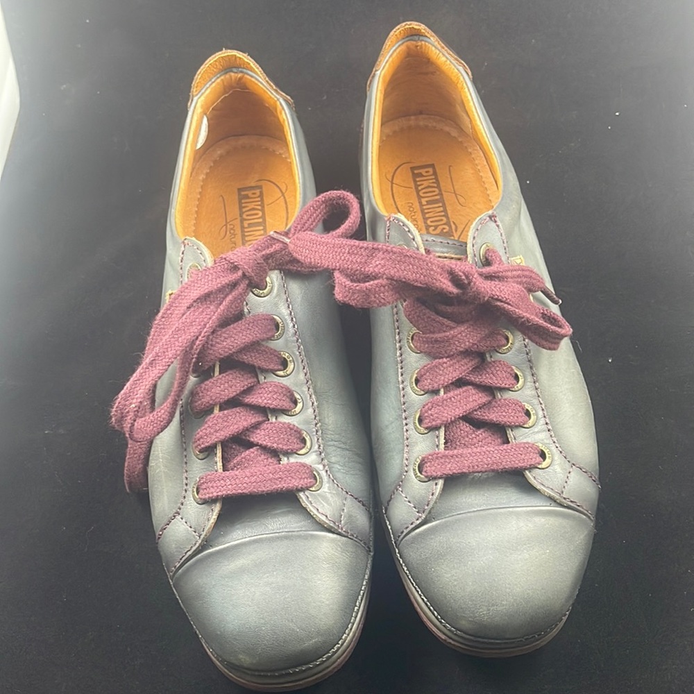 Pikolinos Olmo in Marina (dark blue/grey with plum laces) Women’s Size 8.5 New